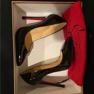 I bought them at a private sample sale in NYC as a gift but they didn’t fit.